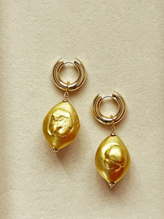 BRASS PEARLS EARRINGS 