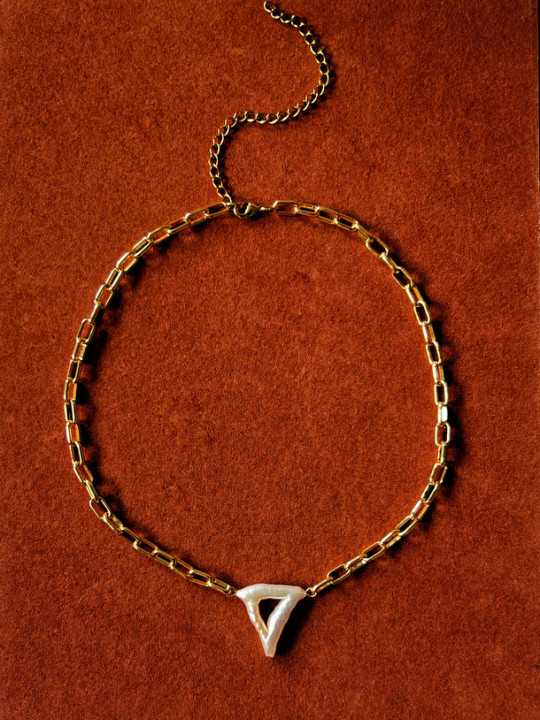 TRIANGLE PEARL CHAIN TRIANGLE PEARL CHAIN
