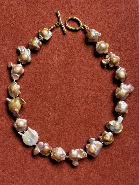 BAROQUE FLOWER NECKLACE 