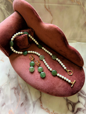 AVENTURINE & SHELL SET