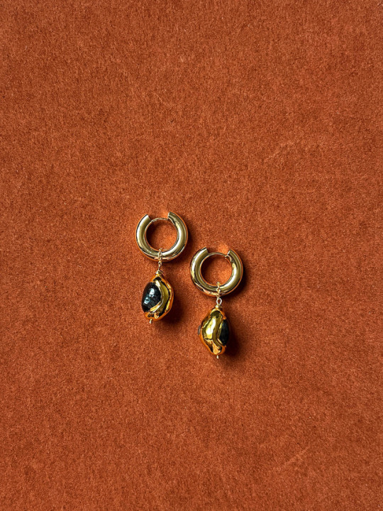 BLACK RAINBOW EARRINGS 