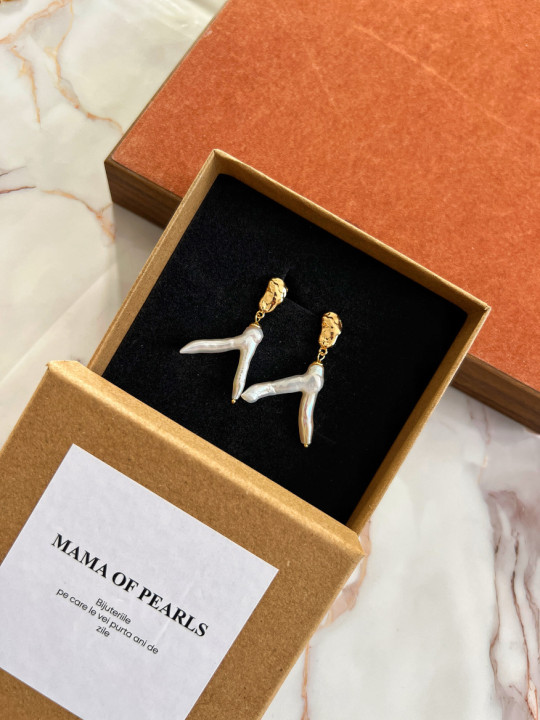 KESHI PEARL EARRINGS 